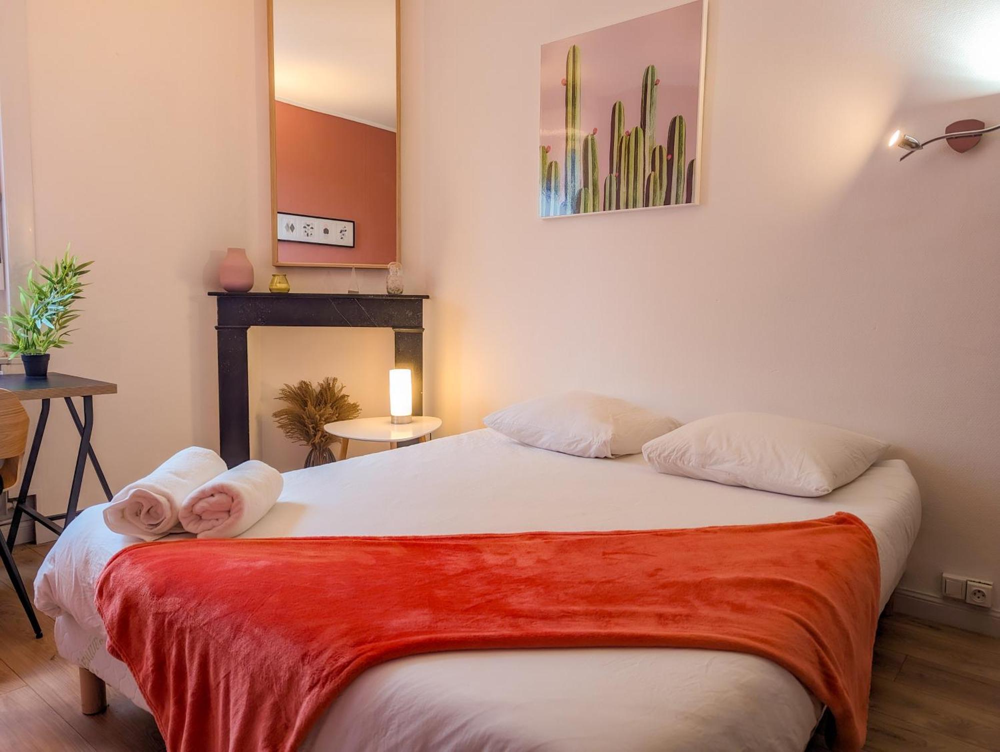 Le Cocon Bleu - Appartement Calme - Parking Gratuit - Fibre أراس المظهر الخارجي الصورة
